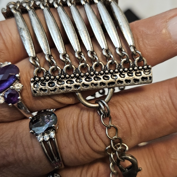 Beautiful Bracelet - Picture 2 of 4